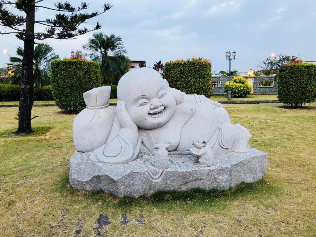 巴淡乔多广场日夜酒店 Batam 外观 照片