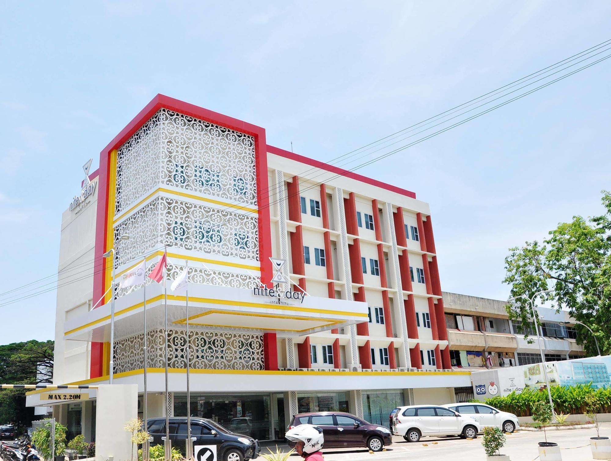 巴淡乔多广场日夜酒店 Batam 外观 照片